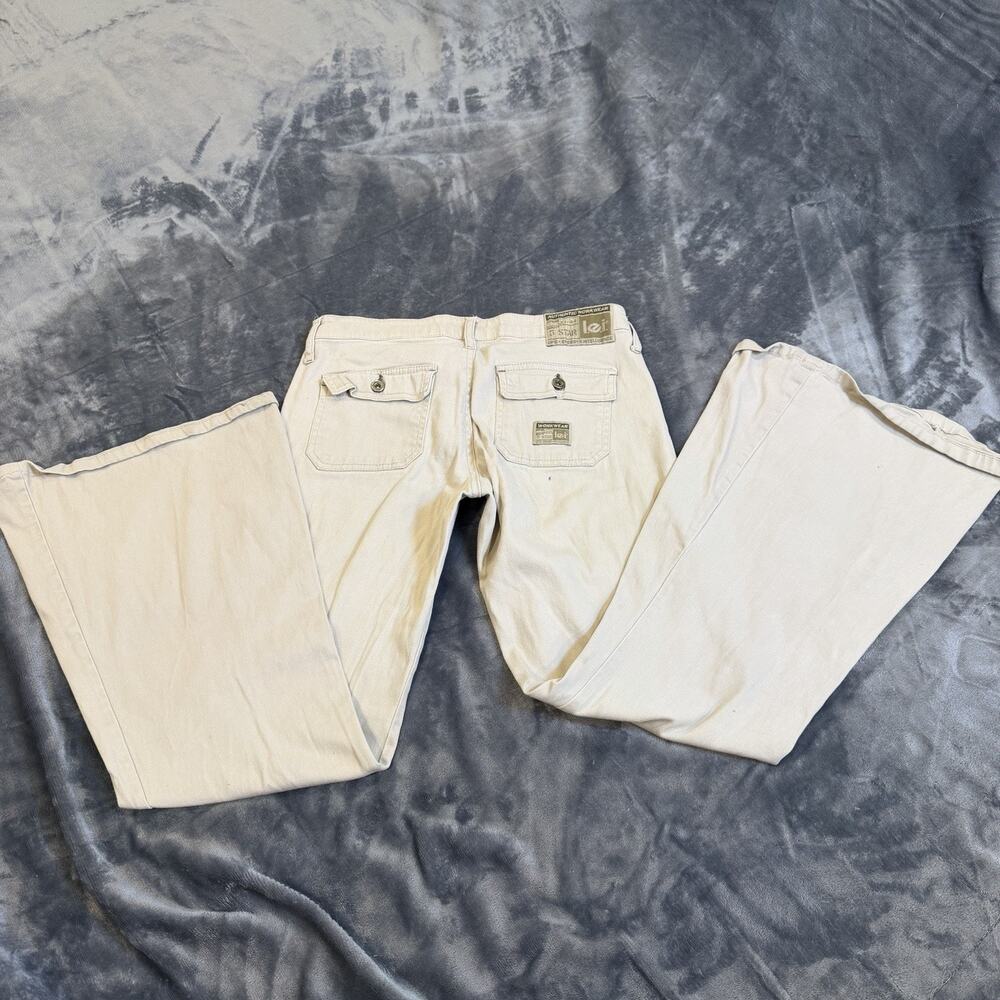 VTG Y2K LEI Workwear Low Rise Flare Cargo Pants Beige Khaki Utility Sz 5 Flaws